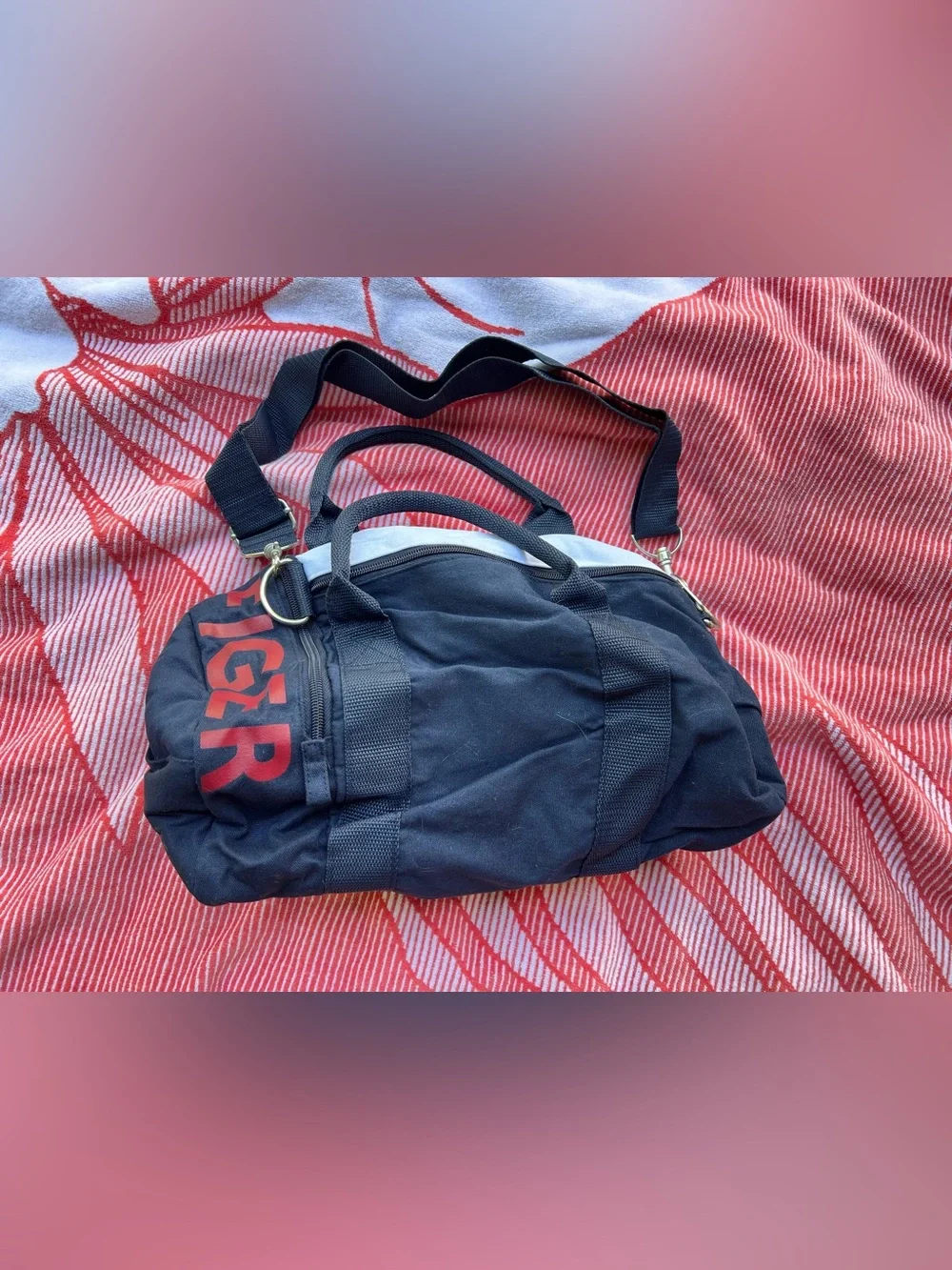 Tommy Hilfiger Small Duffel/Gym Bag